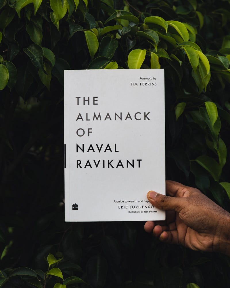 Book cover of The Almanack of Naval Ravikant