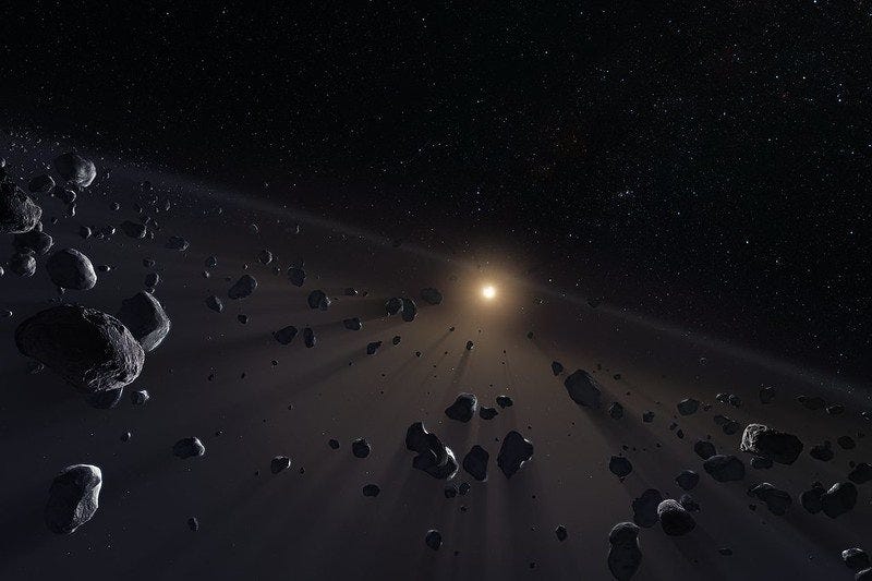 Giant comet on its path towards Earth